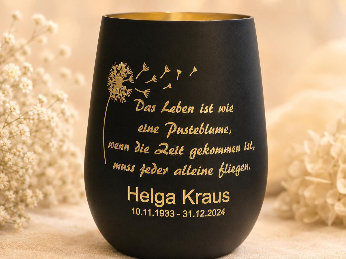 Personalisiertes Trauerlicht aus Glas mit Namensgravur